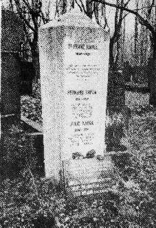 Kafka's tombstone